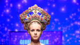 Kasia Szklarczyk na pokazie George'a Styler'a